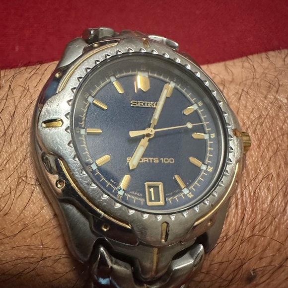 SEIKO SPORTS 100 excellent condition working nothing wrong - Picture 9 of 9